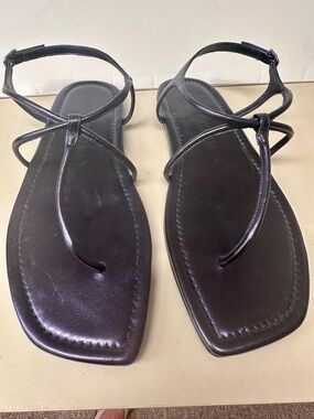 Stuart Weitzman Black Leather Strappy T-Bar Sandals